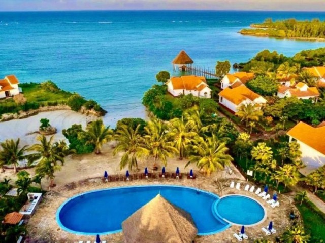 Azao Resort and Spa
