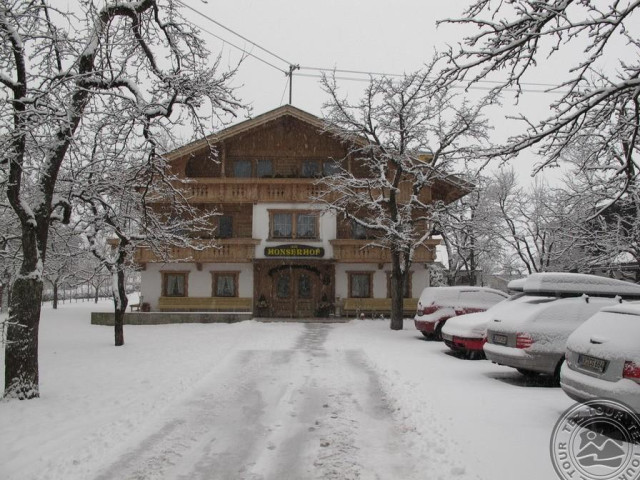 HONSERHOF PENSION (MAYRHOFEN) Pens.