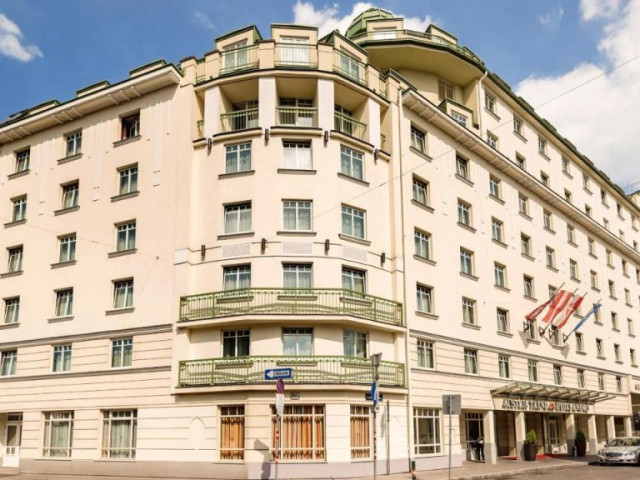 Austria Trend Hotel Ananas или подобен 4*