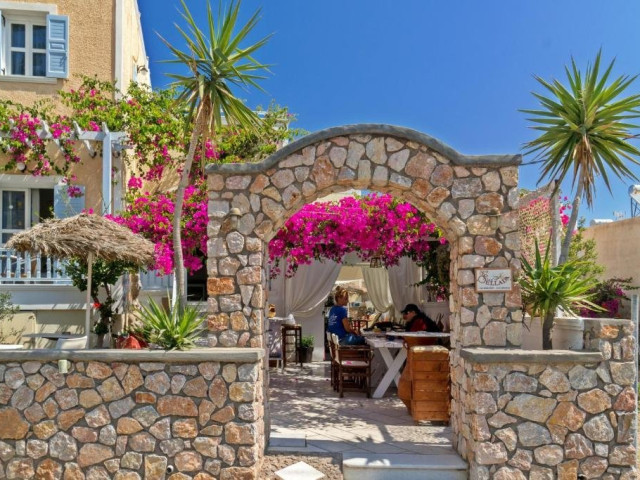 Sellada Apartments 3*