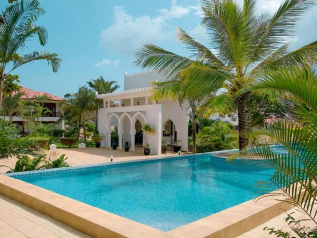 AHG HISIA NUNGWI EXPERIENCE HOTEL 4*